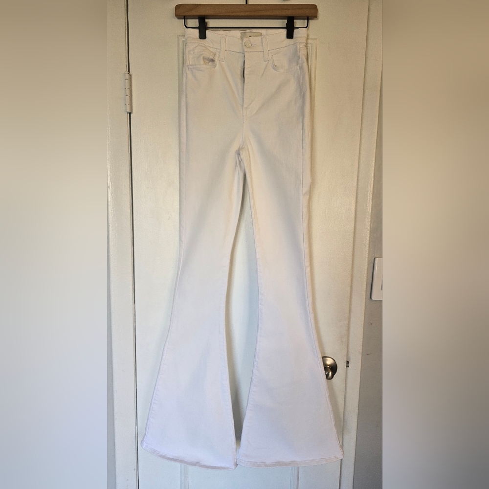Authentic 7 For All Mankind Ultra High Rise Skinny Flare jeans in White 24 Waist